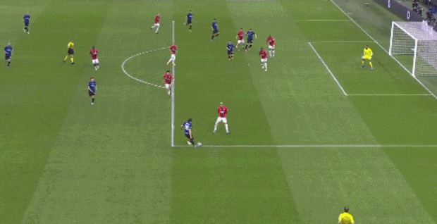 意媒：尤文冬窗很难签下贝尔纳韦，其3千万身价是主要障碍