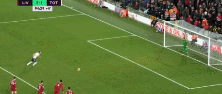 CBA：上海男篮主场大胜同曦